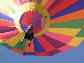 Albuquerque Balloon Fiesta Special Shapes Teardrop pilot no gondola